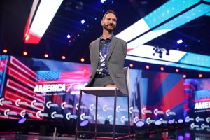 Nghị Lực Phi Thường của Nick Vujicic: "Vươn Lên Từ Điều Không Thể" 4 Nghị Lực Phi Thường của Nick Vujicic hình ảnh số 4